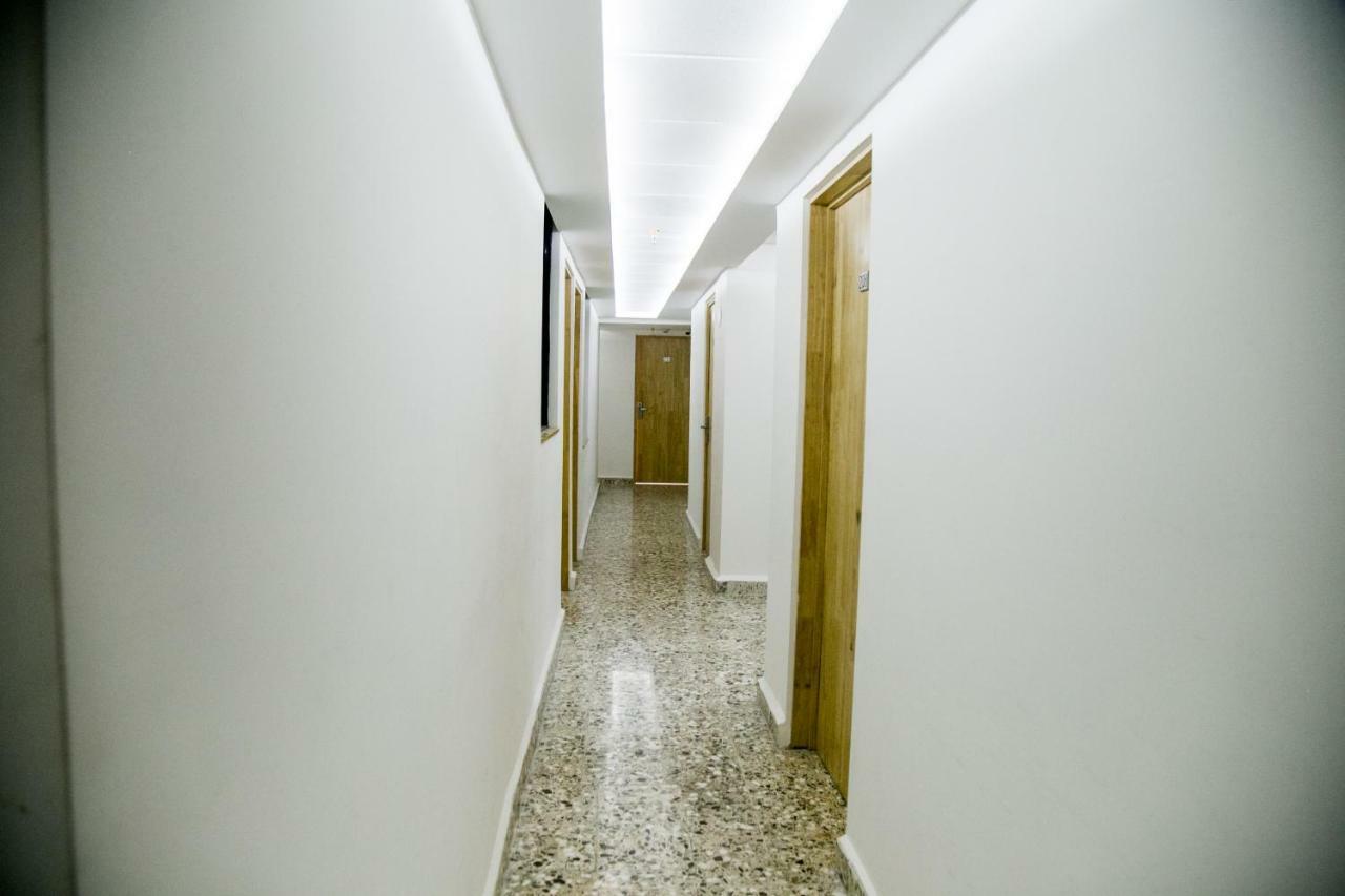 Booking 500 Monterrey Exteriör bild