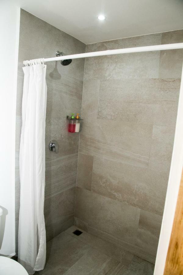 Booking 500 Monterrey Exteriör bild