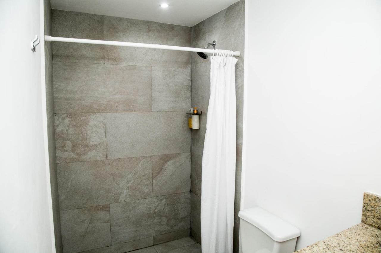 Booking 500 Monterrey Exteriör bild