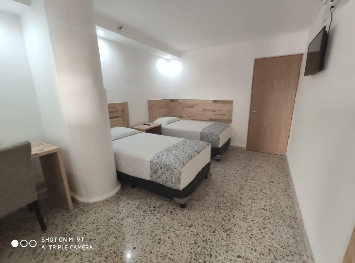 Booking 500 Monterrey Exteriör bild